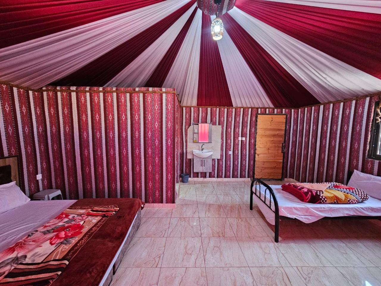Beduin Star Trail Camp Bed & Breakfast Wadi Rum Luaran gambar