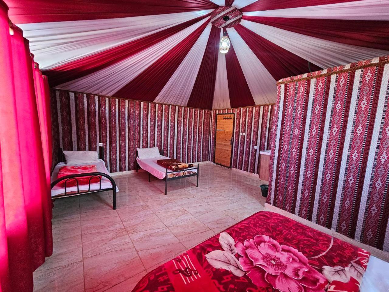 Beduin Star Trail Camp Bed & Breakfast Wadi Rum Luaran gambar