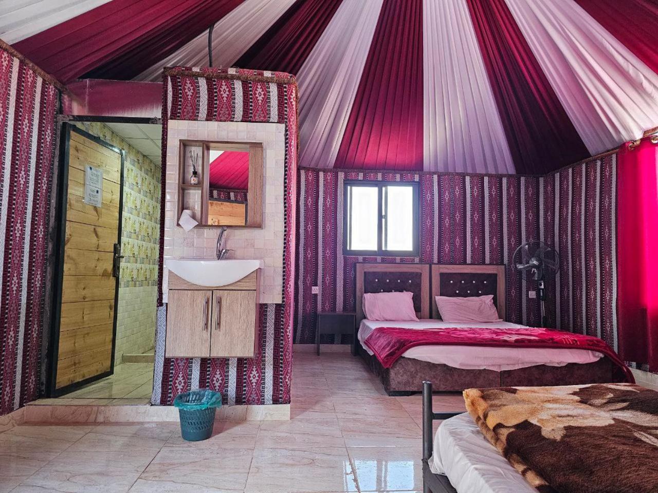 Beduin Star Trail Camp Bed & Breakfast Wadi Rum Luaran gambar