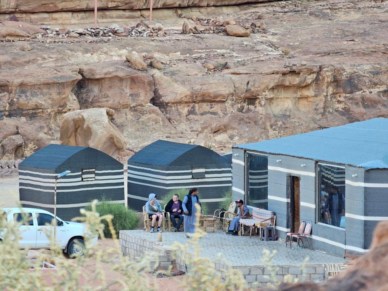 Beduin Star Trail Camp Bed & Breakfast Wadi Rum Luaran gambar