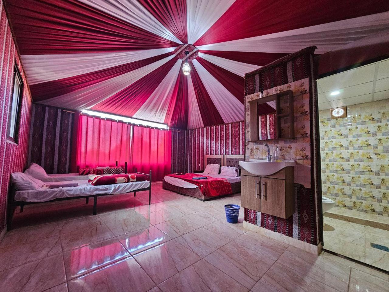 Beduin Star Trail Camp Bed & Breakfast Wadi Rum Luaran gambar