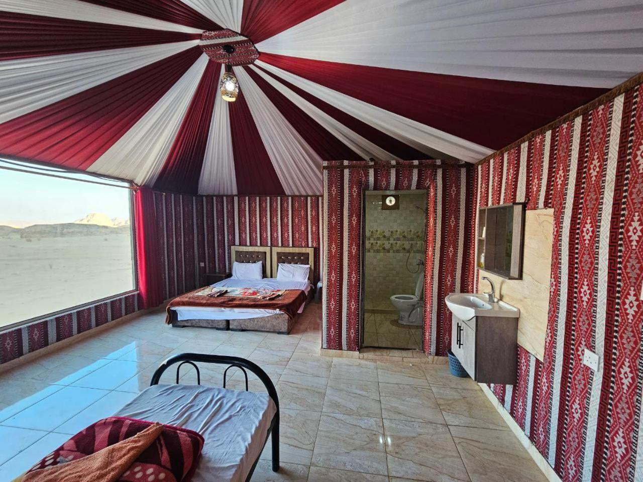 Beduin Star Trail Camp Bed & Breakfast Wadi Rum Luaran gambar