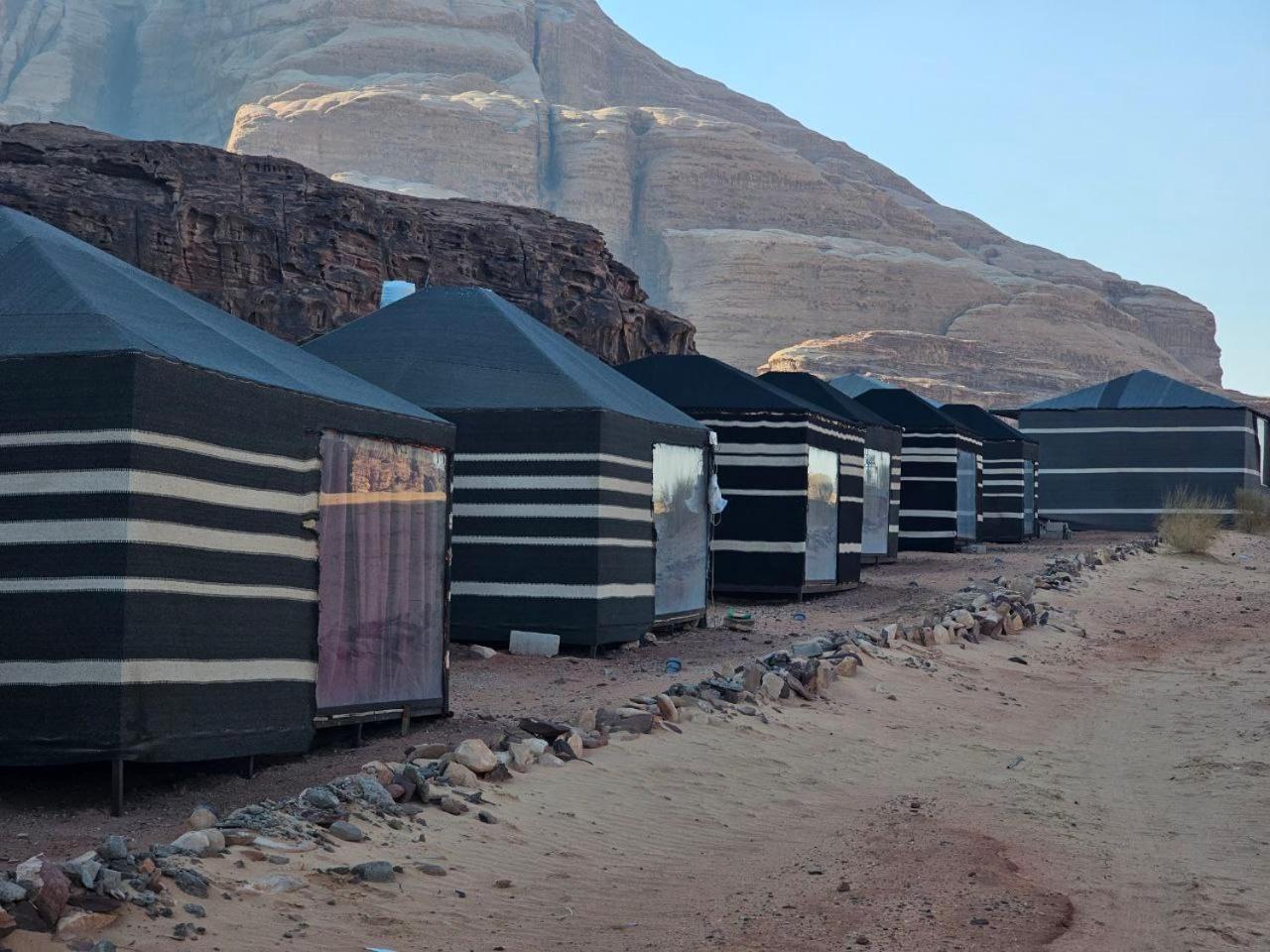 Beduin Star Trail Camp Bed & Breakfast Wadi Rum Luaran gambar